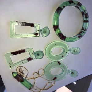 Custom resin pieces 💕